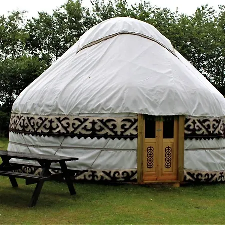 Autentisk Campinghytte Camping Tarm